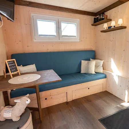 Tiny House Auf Der Alpaka Farm Rubkow